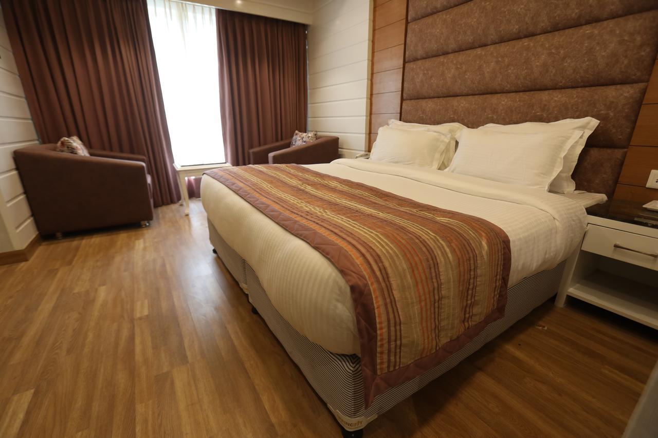 Milestone Inn & Spa Mussoorie Bagian luar foto
